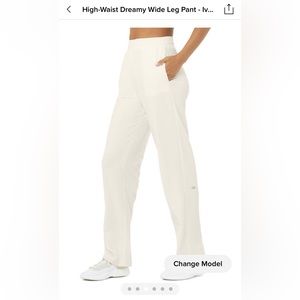 Alo High-Waisted Dreamy Wide Leg Pant Ivory